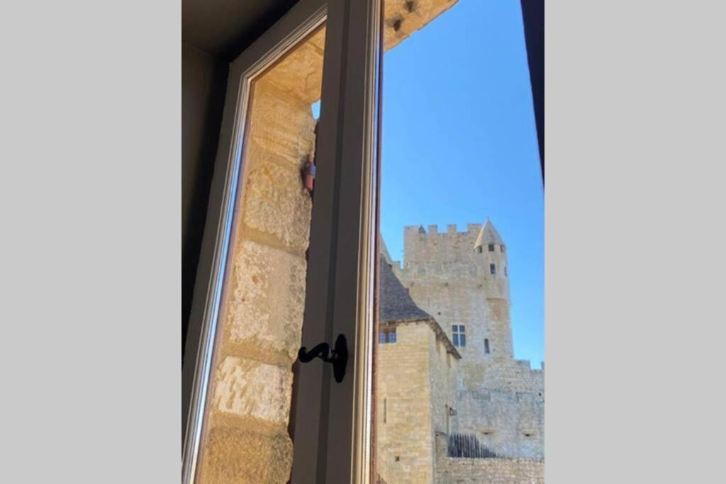 La Croquante Face Au Chateau ベナック・エ・カズナック エクステリア 写真